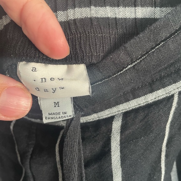 A New Day drawstring casual linen pants (but softer) black and white striped - Picture 3 of 6